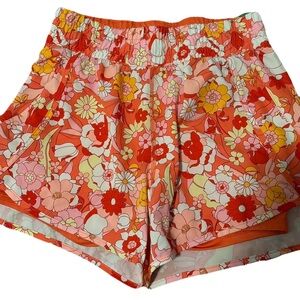 Women’s Avia Shorts Size Large